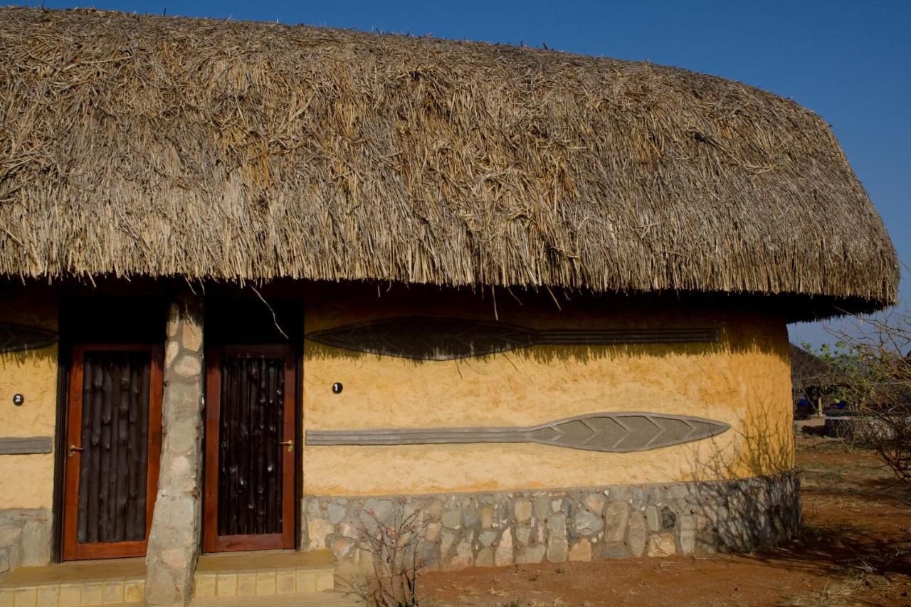 Samburu Sopa Lodge Archers Post Kültér fotó